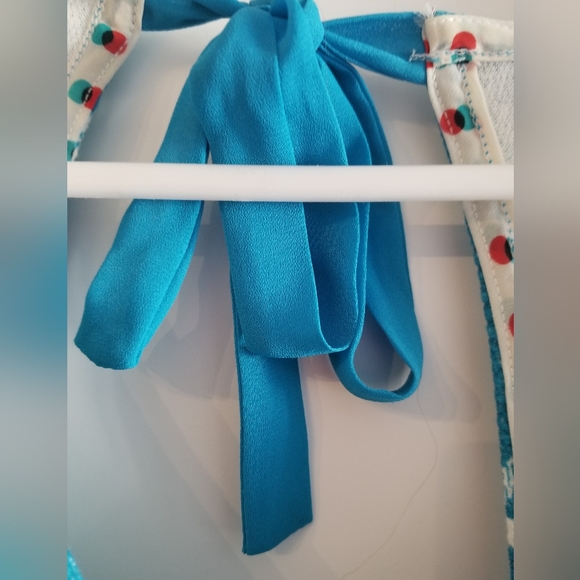 Top - Picture 3 of 4